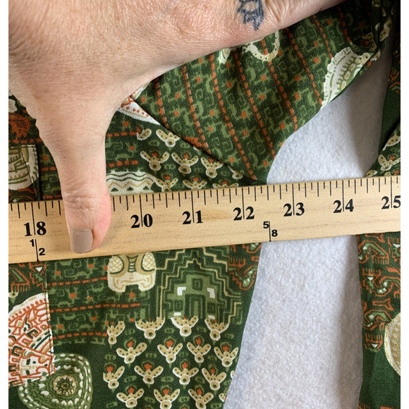 Vintage 70s Sears Mens Shirt Sz‎ M Tiki Print Art Deco Daggar Grunge Rockabilly - Picture 9 of 13